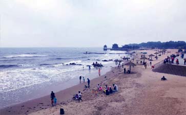 山海关海滨浴场